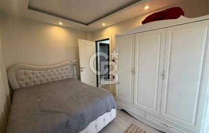 Pelitköy'de Kesintisiz Deniz Manzaralı Tam Müstakil Villa