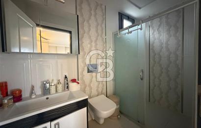 Pelitköy'de Kesintisiz Deniz Manzaralı Tam Müstakil Villa