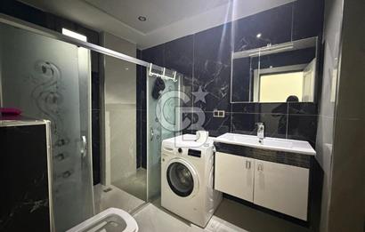 Pelitköy'de Kesintisiz Deniz Manzaralı Tam Müstakil Villa