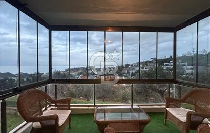 Pelitköy'de Kesintisiz Deniz Manzaralı Tam Müstakil Villa