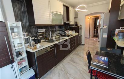 İZMİR KARŞIYAKA ATATÜRK BULVARI ÜZERİNDE 3+1 EŞYALI KİRALIK DAİRE