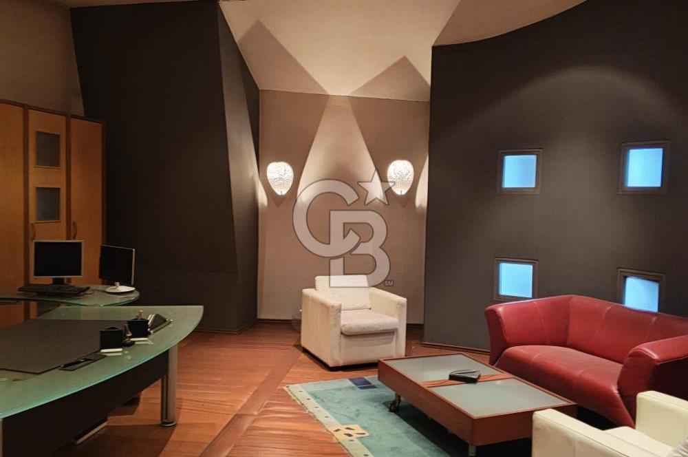 İzmir Karabağlar'ın En İşlek Caddesi'nde Komple Satılık İşyeri 