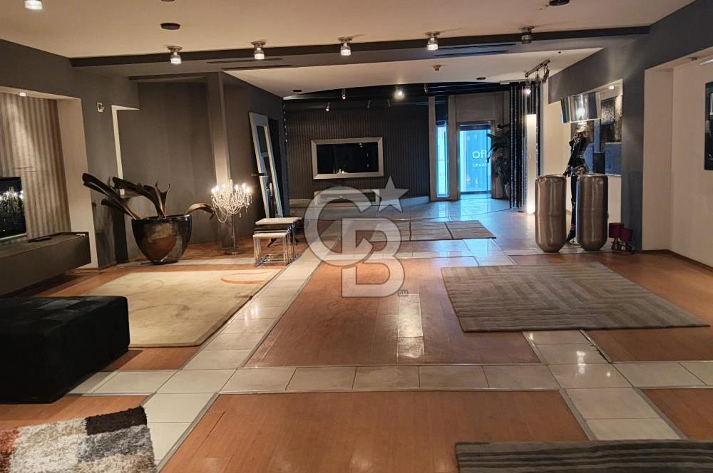 İzmir Karabağlar'ın En İşlek Caddesi'nde Komple Satılık İşyeri 