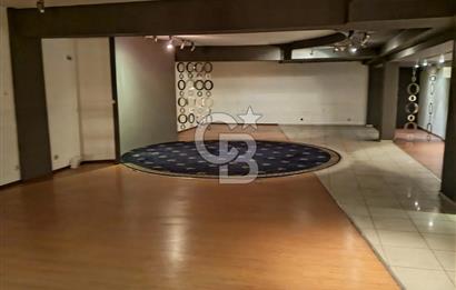 İzmir Karabağlar'ın En İşlek Caddesi'nde Komple Satılık İşyeri 