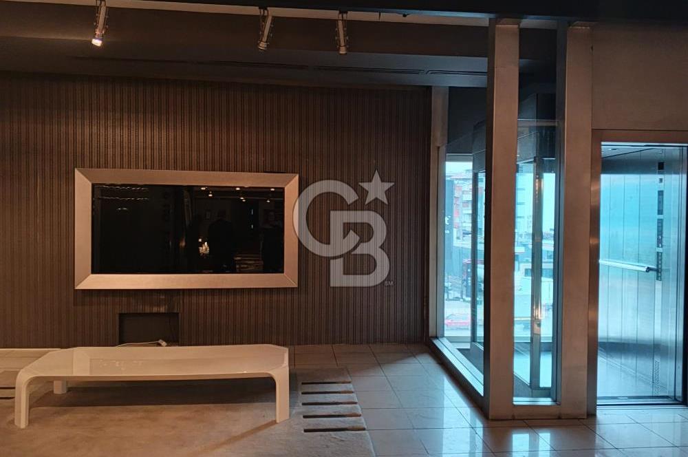 İzmir Karabağlar'ın En İşlek Caddesi'nde Komple Satılık İşyeri 