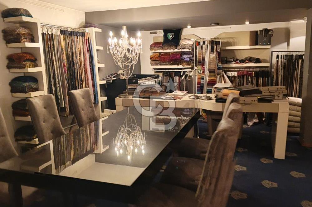 İzmir Karabağlar'ın En İşlek Caddesi'nde Komple Satılık İşyeri 