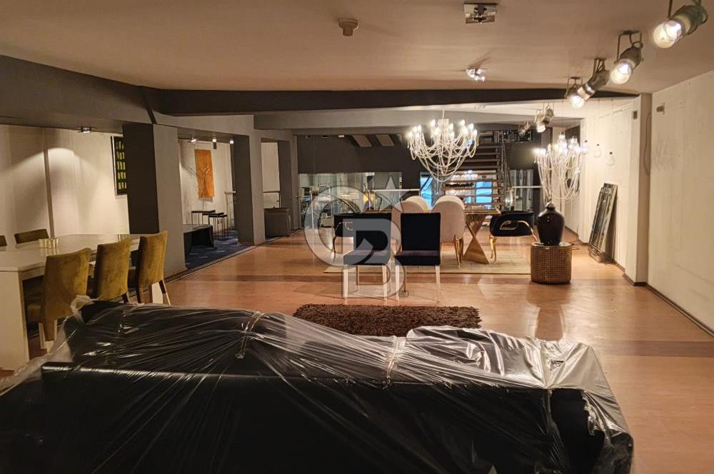 İzmir Karabağlar'ın En İşlek Caddesi'nde Komple Satılık İşyeri 