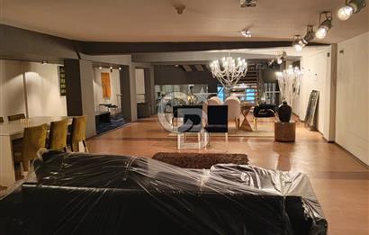 İzmir Karabağlar'ın En İşlek Caddesi'nde Komple Satılık İşyeri 