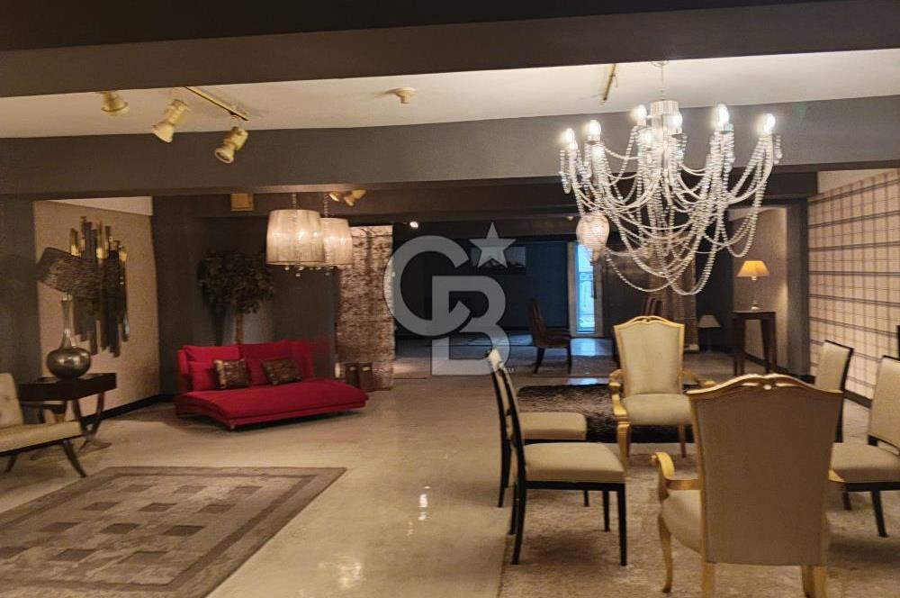 İzmir Karabağlar'ın En İşlek Caddesi'nde Komple Satılık İşyeri 