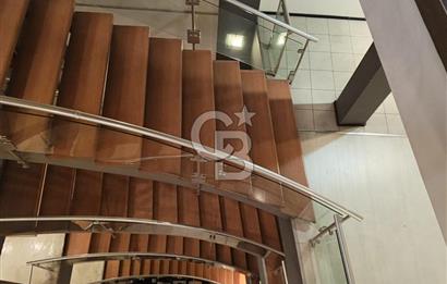 İzmir Karabağlar'ın En İşlek Caddesi'nde Komple Satılık İşyeri 