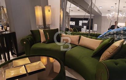 İzmir Karabağlar'ın En İşlek Caddesi'nde Komple Satılık İşyeri 