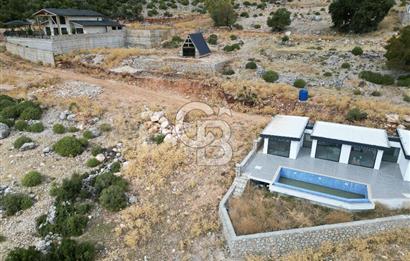 CB GİZ'DEN KAŞ YAYLA BEZİRGAN'DA SATILIK TARLA VE 2+1 VİLLA