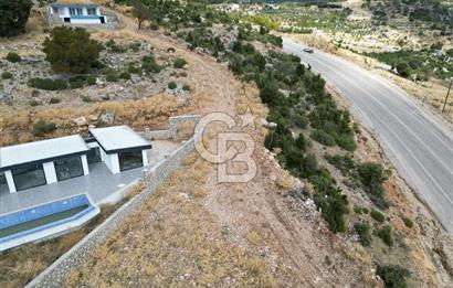 CB GİZ'DEN KAŞ YAYLA BEZİRGAN'DA SATILIK TARLA VE 2+1 VİLLA