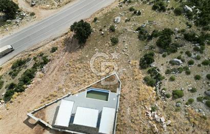 CB GİZ'DEN KAŞ YAYLA BEZİRGAN'DA SATILIK TARLA VE 2+1 VİLLA