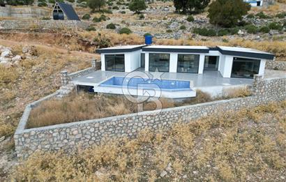 CB GİZ'DEN KAŞ YAYLA BEZİRGAN'DA SATILIK TARLA VE 2+1 VİLLA