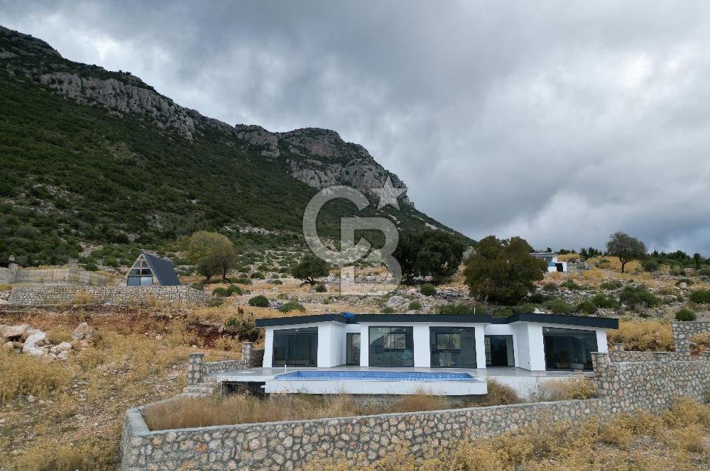 CB GİZ'DEN KAŞ YAYLA BEZİRGAN'DA SATILIK TARLA VE 2+1 VİLLA