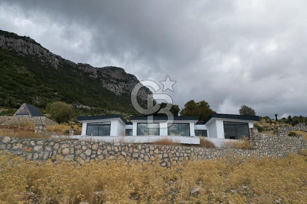 CB GİZ'DEN KAŞ YAYLA BEZİRGAN'DA SATILIK TARLA VE 2+1 VİLLA