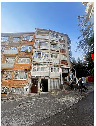FATİH YEDİKULE DE SATILIK 3+1 ARA KAT DAİRE