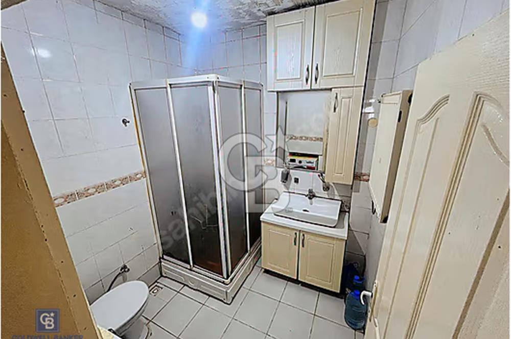 FATİH YEDİKULE DE SATILIK 3+1 ARA KAT DAİRE