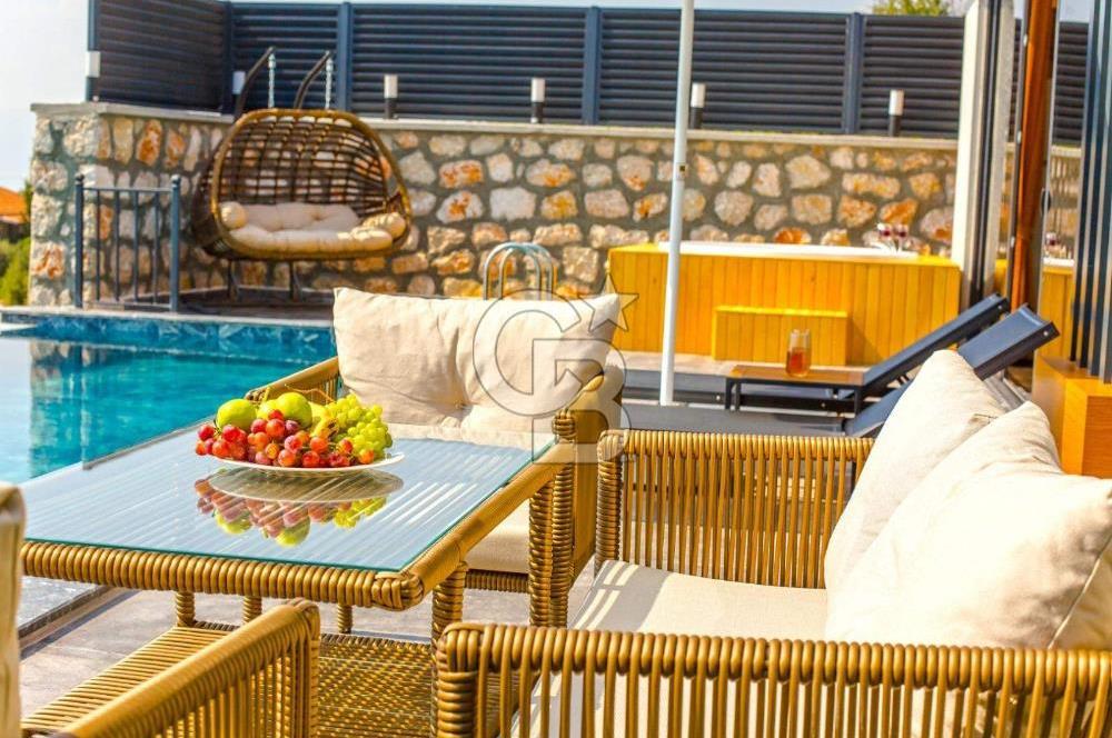 CB GİZ'DEN KAŞ ÜZÜMLÜ'DE SATILIK 4 ADET 2+1 VE 1+1 VİLLALAR