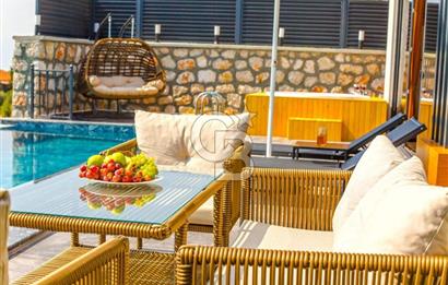 CB GİZ'DEN KAŞ ÜZÜMLÜ'DE SATILIK 4 ADET 2+1 VE 1+1 VİLLALAR