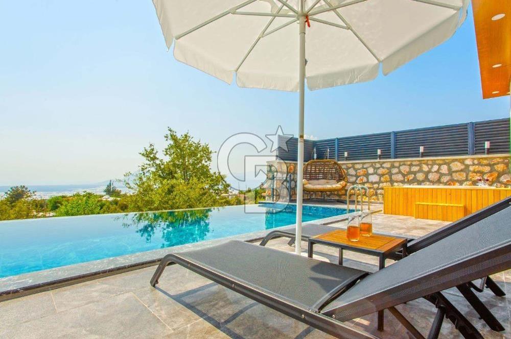 CB GİZ'DEN KAŞ ÜZÜMLÜ'DE SATILIK 4 ADET 2+1 VE 1+1 VİLLALAR