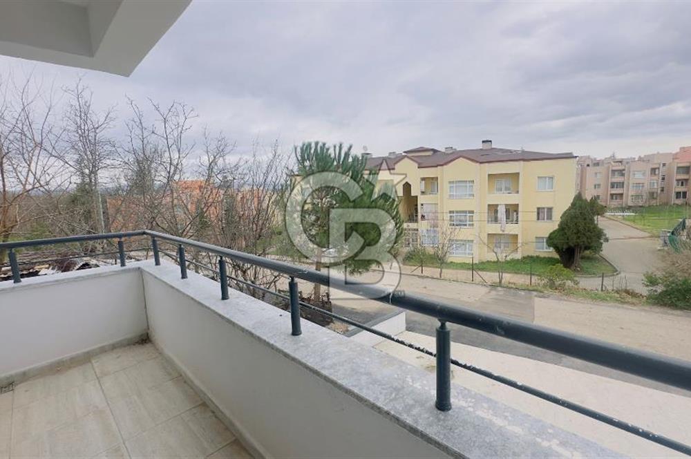 BAŞİSKELE DİŞ HASTANESİ 'NİN KARŞISINDA 2+1 KİRALIK BAHÇEDUBLEKS