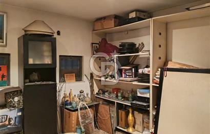 İzmir Karabağlar'ın En İşlek Caddesi'nde Komple Satılık İşyeri 