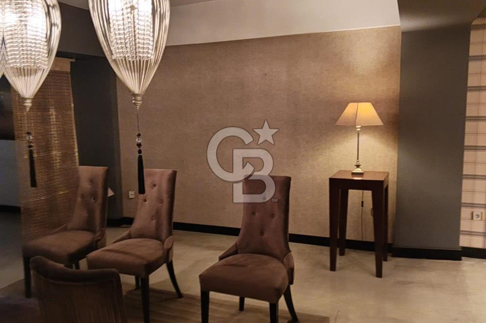 İzmir Karabağlar'ın En İşlek Caddesi'nde Komple Satılık İşyeri 