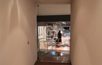 İzmir Karabağlar'ın En İşlek Caddesi'nde Komple Satılık İşyeri 