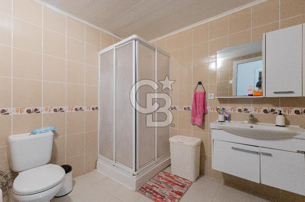 Çeşme Paşalimanı Denize Yürüme Mesafesi Havuzlu Satılık Villa