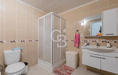 Çeşme Paşalimanı Denize Yürüme Mesafesi Havuzlu Satılık Villa