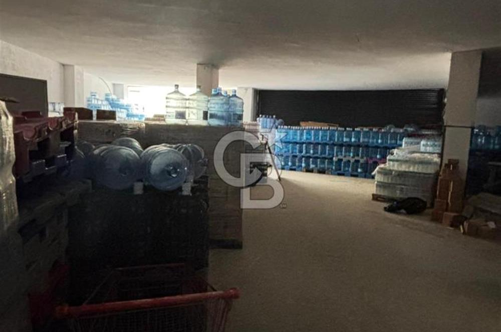 MALTEPE GİRNE E5 YAN YOLDA KİRALIK DEPO 