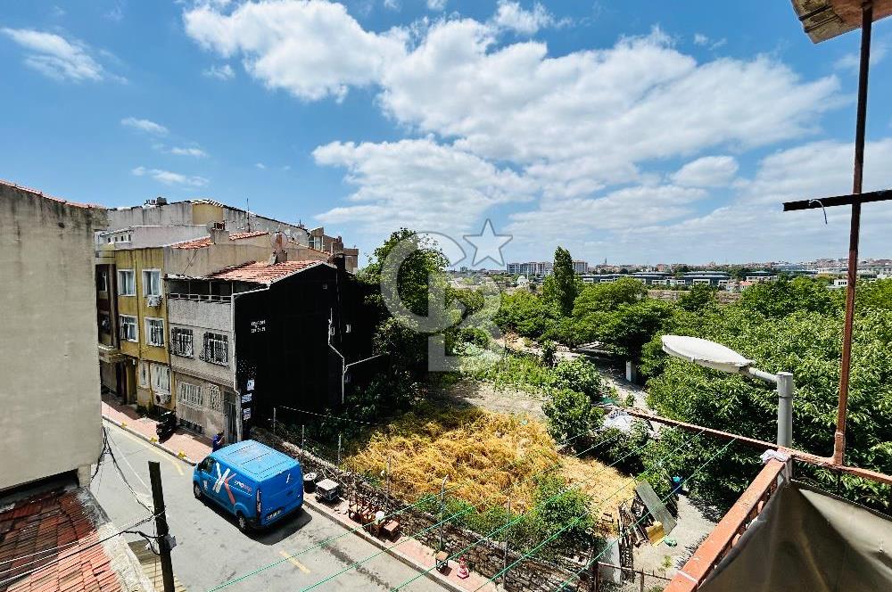 Kocamustafapaşa Sümbül Efendi Mah. Kiralık 3+1 Daire Eşyalı