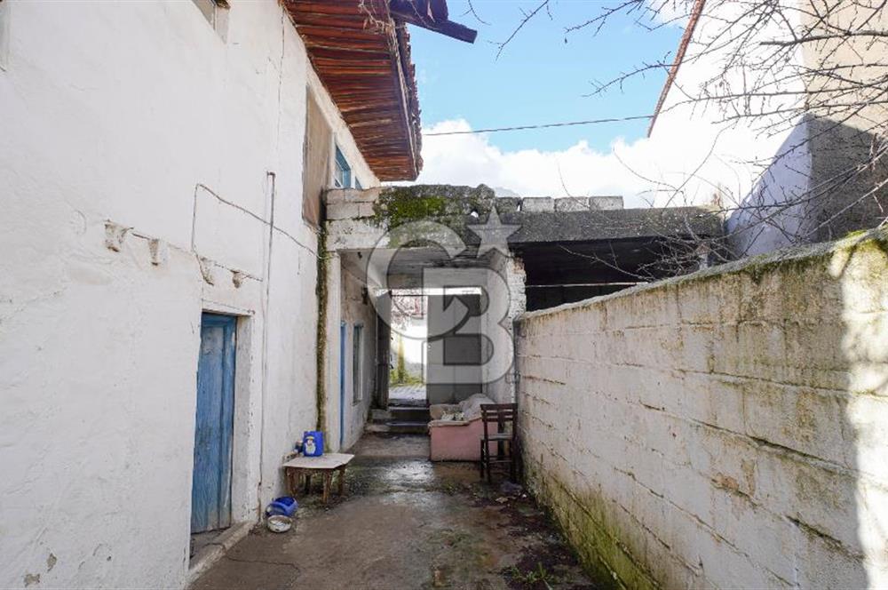 YATAĞAN TURGUT'TA RESTORASYONA UYGUN 3+1 TARİHİ TAŞ BİNA