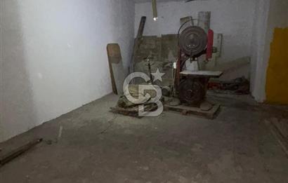 MALTEPE GİRNE E5 YAN YOLDA KİRALIK DEPO 