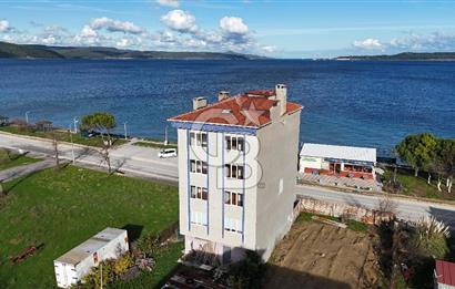 ÇANAKKALE ECEABAT’TA DENİZE SIFIR BOĞAZ MANZARALI SATILIK BİNA 