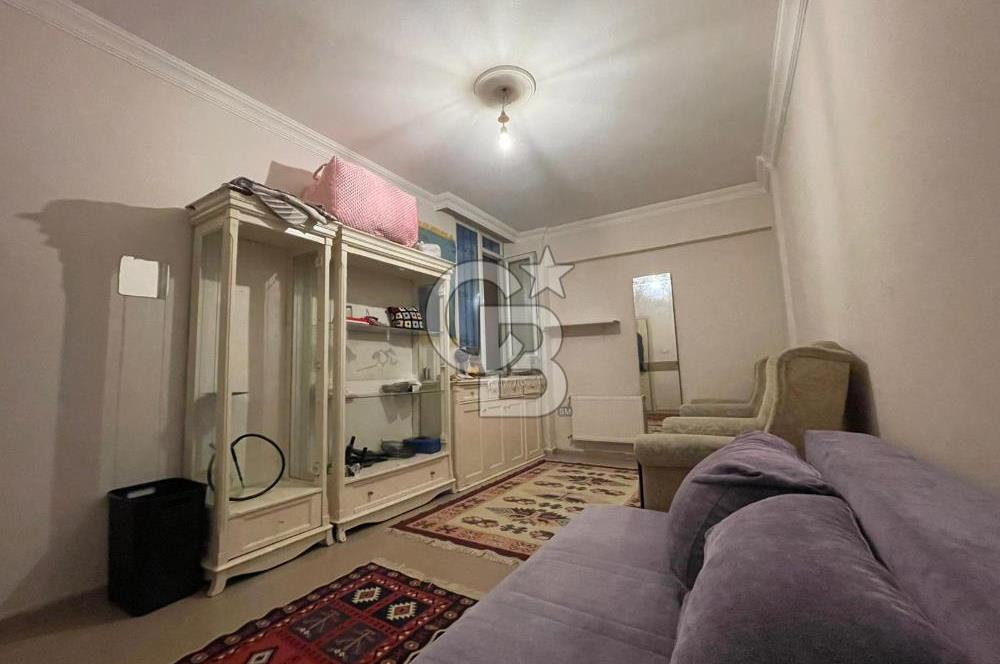 SALI PAZARINDA UYGUN FİYATLI SOKAK ÜZERİ 2+1 