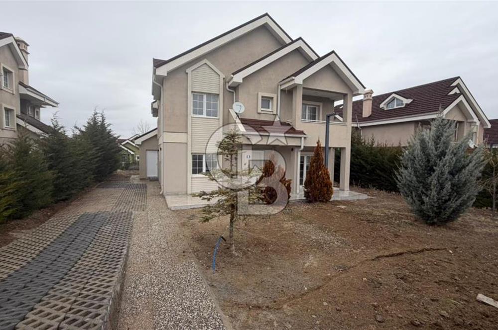 ANADOLU BAHÇEŞEHİR VİLLALARI 500 m² AÇIK ALAN KİRALIK 7+1 VİLLA
