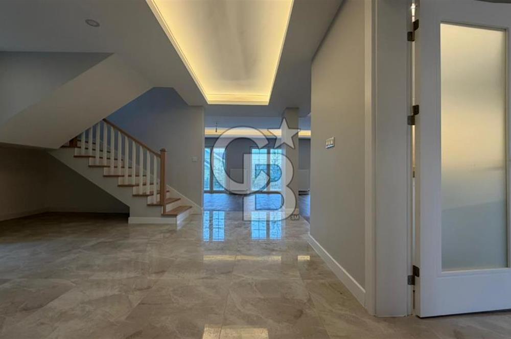 ANADOLU BAHÇEŞEHİR VİLLALARI 500 m² AÇIK ALAN KİRALIK 7+1 VİLLA