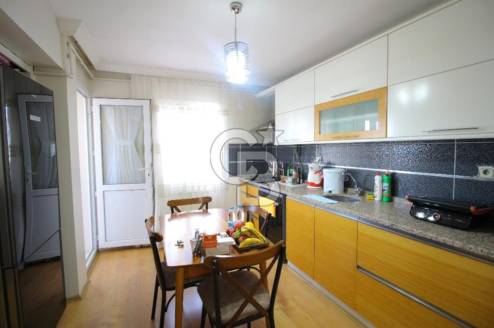Gaziemir Gazi Mah. 3+1 Tadilatlı Kiralık Daire