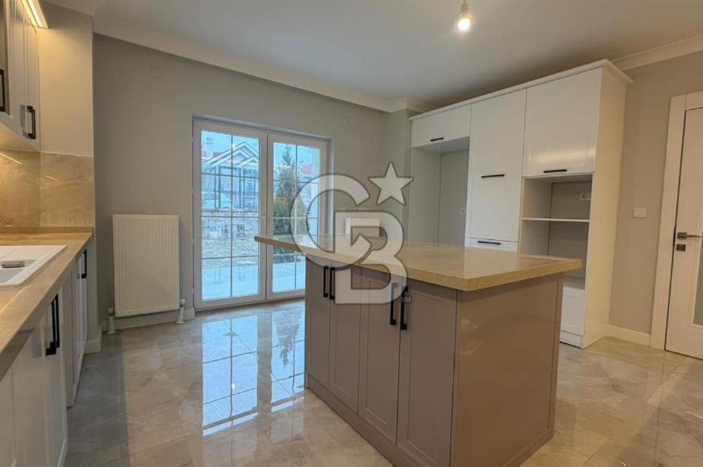 ANADOLU BAHÇEŞEHİR VİLLALARI 500 m² AÇIK ALAN KİRALIK 7+1 VİLLA