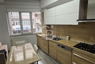 CİHANGİR'İN MERKEZİNDE | BAKIMLI, FERAH,EŞYALI 2+1 KİRALIK DAİRE - 1 - 332018