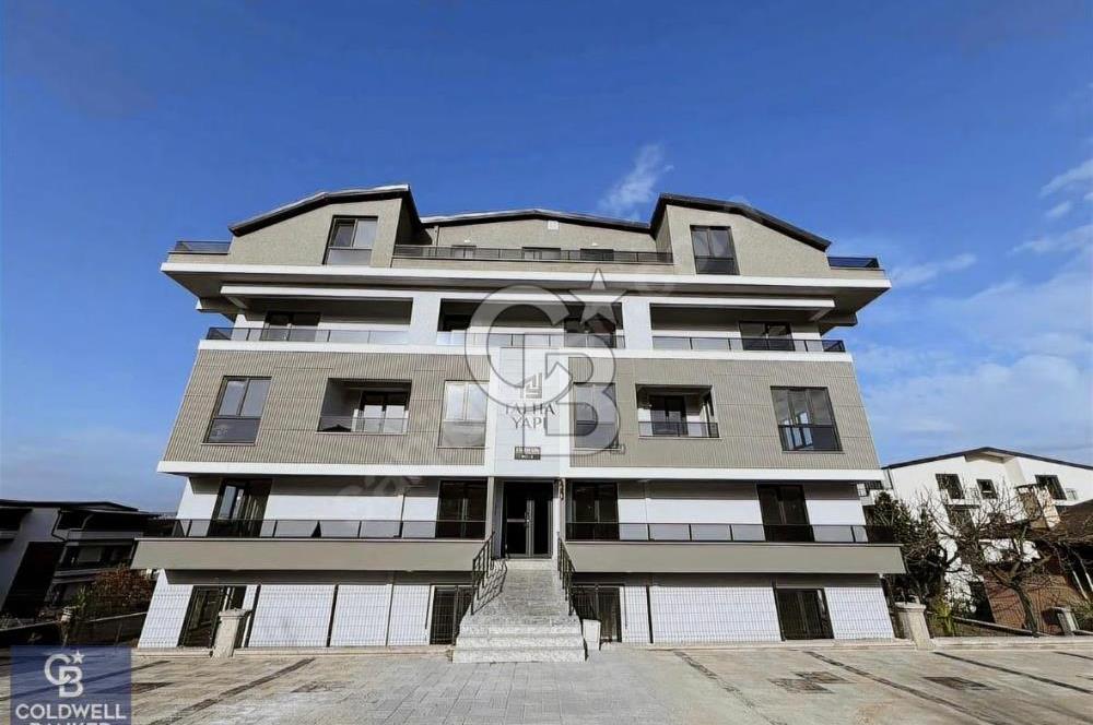 BAŞİSKELE YEŞİLYURT'TA VİLLA TADINDA 4+1 BAHÇE DUBLEKS