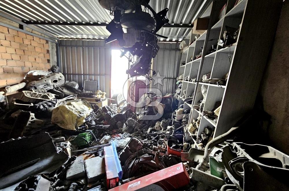 Konak 1. Sanayi Geniş Sokak SATILIK 4 Katlı Komple Bina