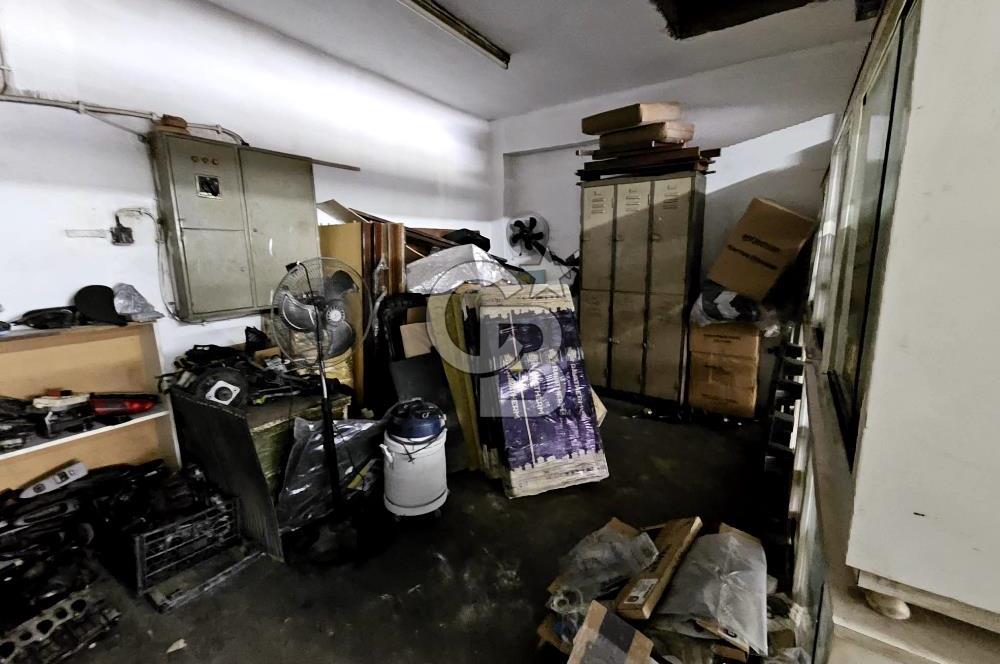 Konak 1. Sanayi Geniş Sokak SATILIK 4 Katlı Komple Bina