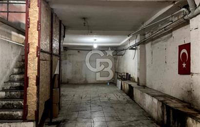 E-5 VE METROBÜS HATTINA 50 METRE MESAFEDE SATILIK DEPOLU DÜKKAN