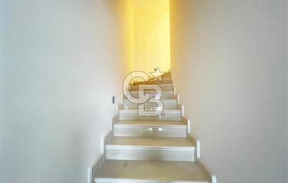 Güzelyalı Pamira Park Kuğu Evlerinde Satılık 2+1 Villa !