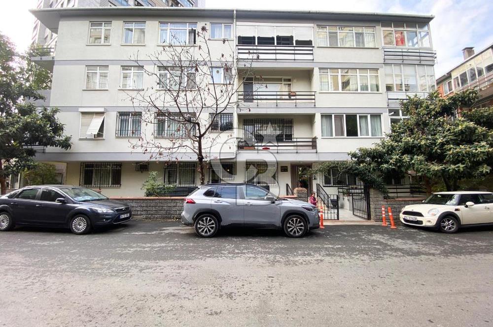 Kazasker Minübüs Caddesi Paralel Sokağında 2+1 Kiralık Ara Kat Daire