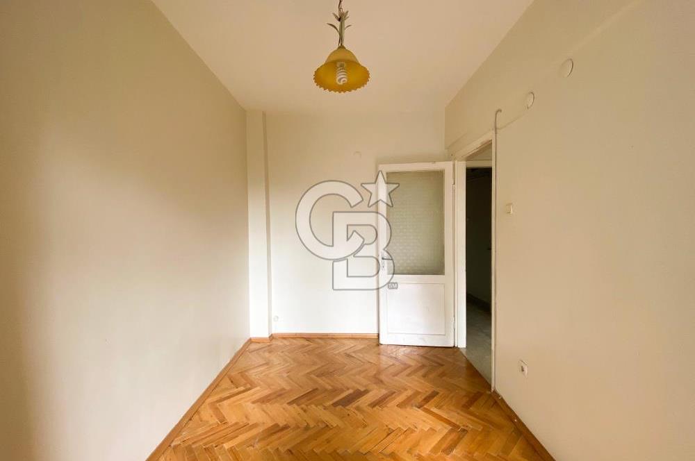 Kazasker Minübüs Caddesi Paralel Sokağında 2+1 Kiralık Ara Kat Daire